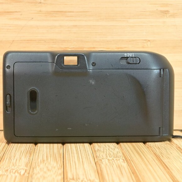 Vintage Canon Sure Shot Joy, 35mm Film Point and Shot Camera - Picture 6 of 7